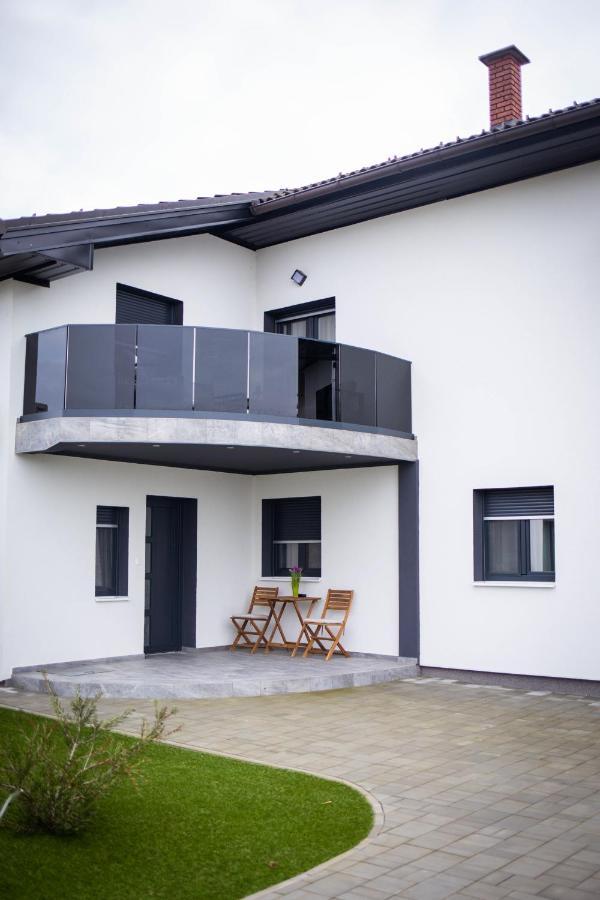 Villa Spa Heaven Novska ภายนอก รูปภาพ